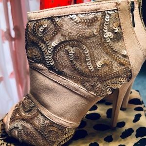 WOMENS Shoes